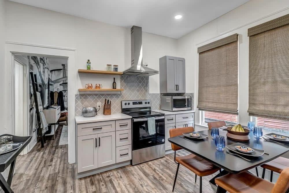 Contemporary Apartment - 5 Min To Tiaa Bank Field! Jacksonville Exterior foto